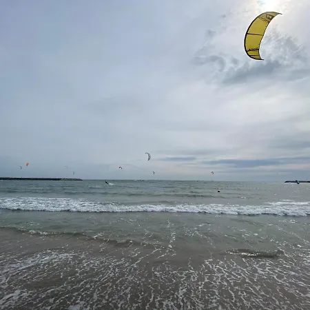 Apartament Direct La Plaja 4 Persoane Mamaia Nord Sky Sea View דירה Năvodari