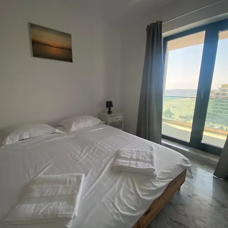 Apartament Direct La Plaja 4 Persoane Mamaia Nord Sky Sea View דירה Năvodari